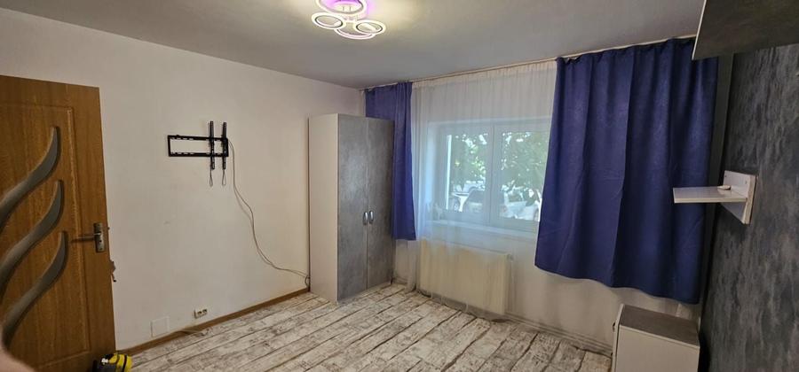 Apartament cu 2 camere decomandat în Steaua