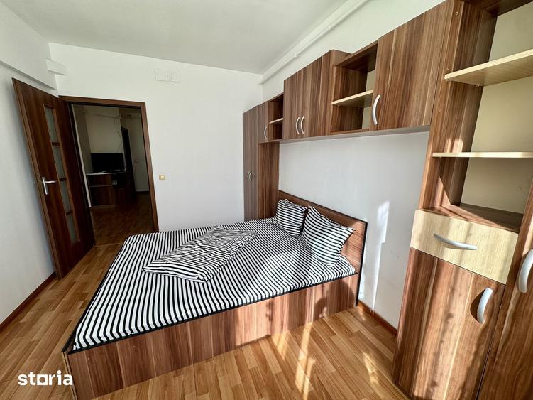 Apartament cu 3 camere semidecomandat în UTA