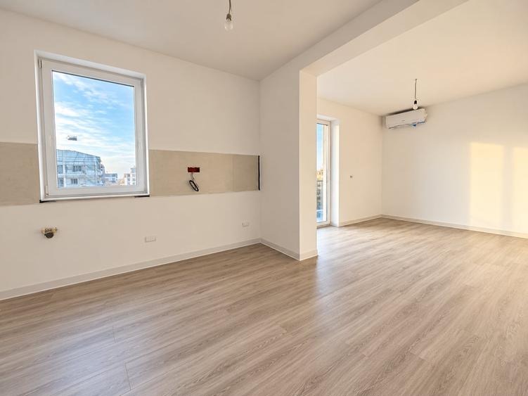 Apartament cu 2 camere decomandat în Girocului