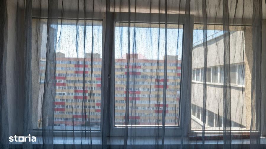 Apartament cu 2 camere semidecomandat în Pantelimon