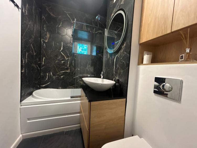 Apartament cu 4 camere decomandat, mobilat în Dorobanți