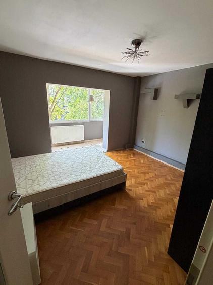 Apartament cu 3 camere decomandat în Lidia