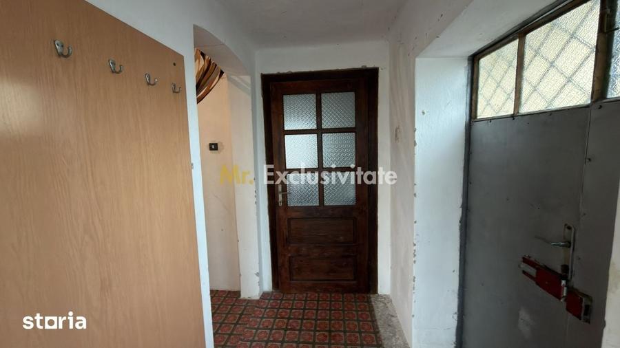 Casă cu 3 camere cu Teren 4108 Mp în Central