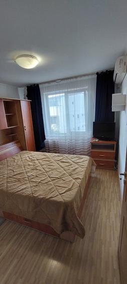 Apartament cu 2 camere decomandat în Berceni