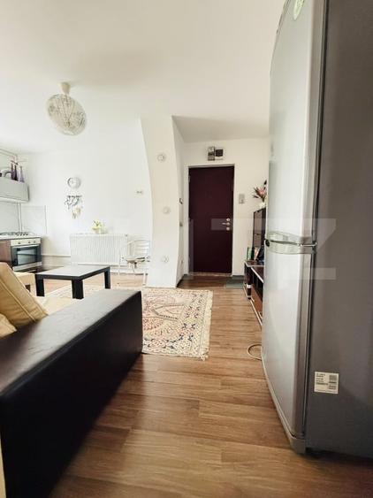 Apartament cu 3 camere decomandat, mobilat în Craiter