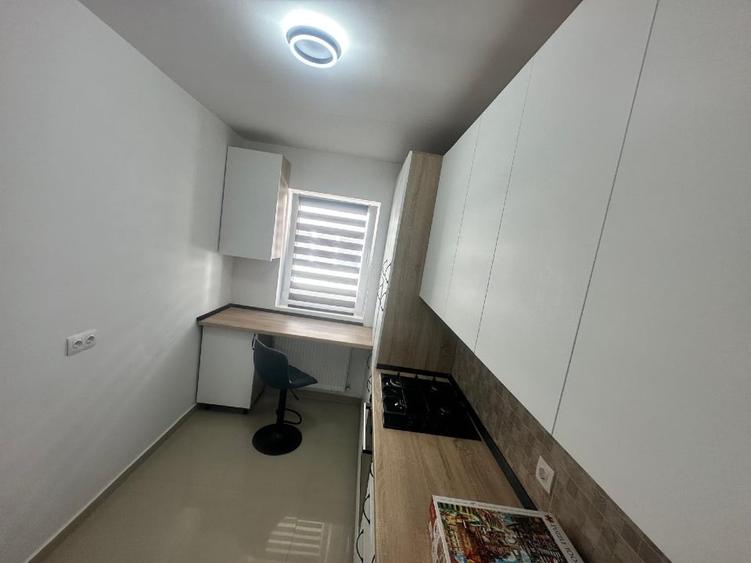 Apartament cu 2 camere decomandat în Berceni