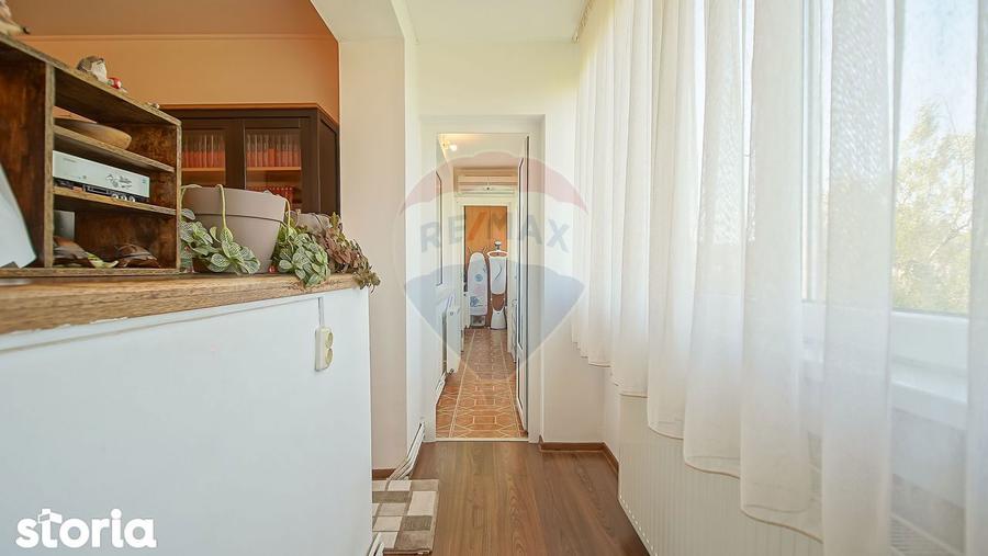 Apartament cu 3 camere, mobilat în Gării