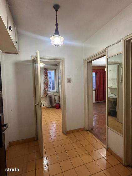 Apartament 3 camere- 62 mp-Calea Grivitei/Basarab- Sector 1 - 9