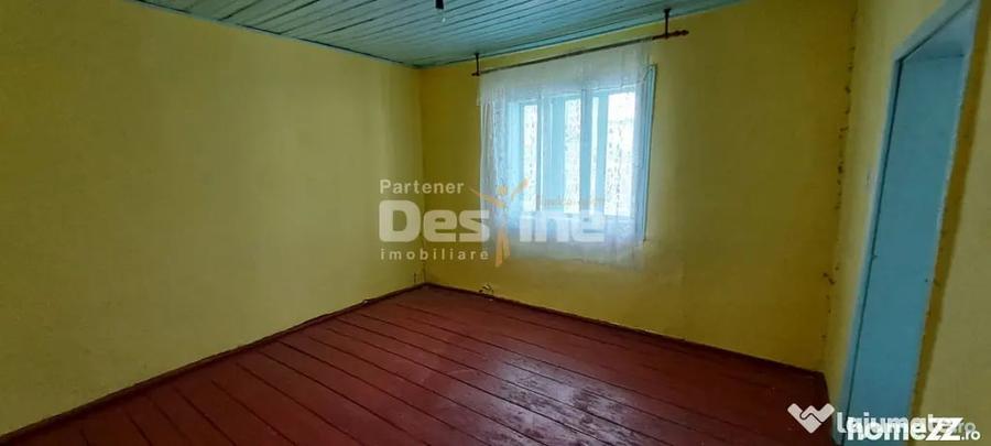 Casă cu 2 camere cu Teren 1000 Mp în Horlești