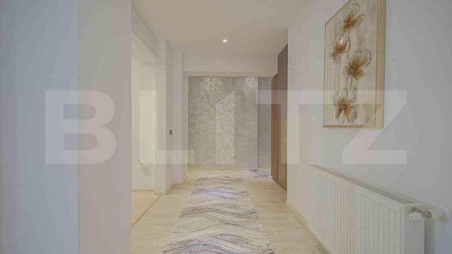 Apartament cu 4 camere decomandat, mobilat în Tractorul