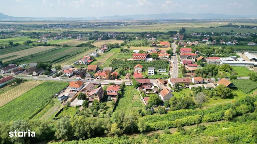 Teren de 1777 mp, în Stupini