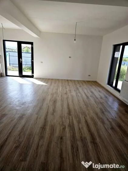 Casă cu 3 camere cu Teren 350 Mp în Vișan