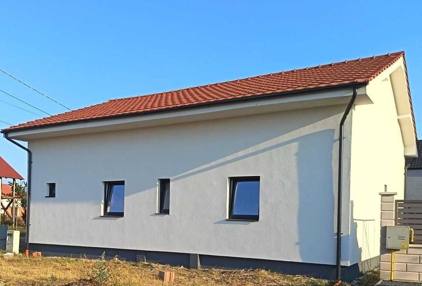 Casă cu 3 camere în Fântânele