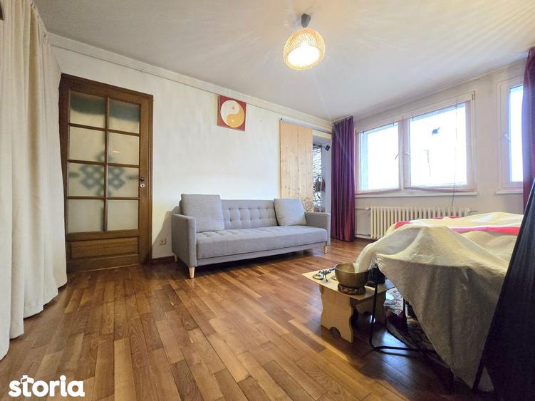 Apartament cu 3 camere în Dristor