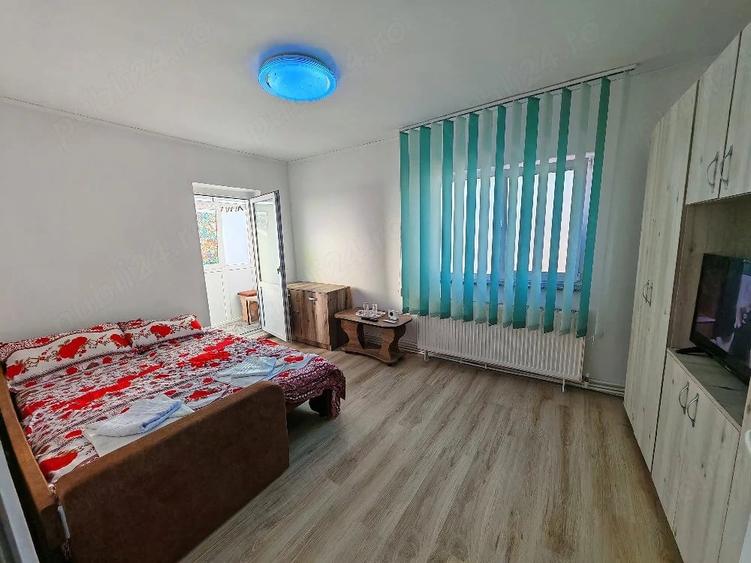 Garsonieră decomandată în Central