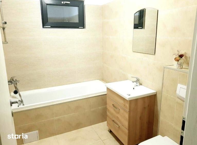 Garsonieră decomandată în Central