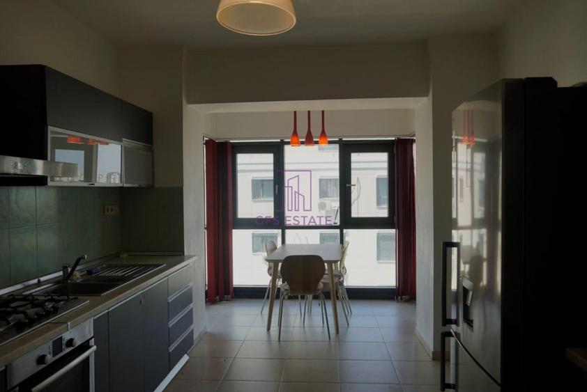 Apartament cu 3 camere în Tei