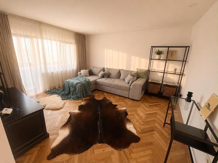 Apartament cu 2 camere semidecomandat în Vitan Mall