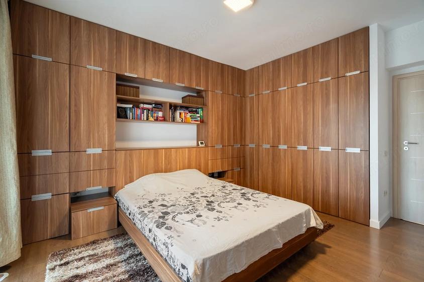 Apartament cu 3 camere semidecomandat, mobilat în Moșilor