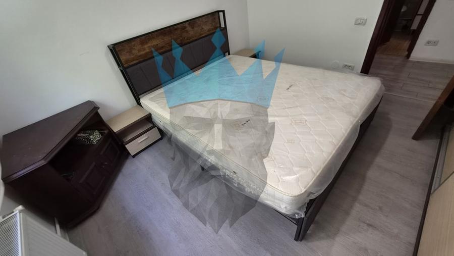 Apartament cu 3 camere decomandat, mobilat în Vitan