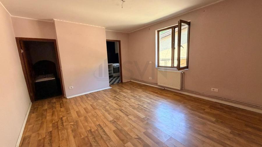 Casă individuală cu 4 camere cu Teren 134 Mp în Cotroceni