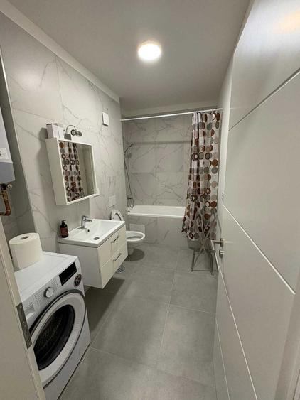 Apartament cu 2 camere decomandat în Lipovei
