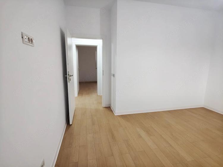 Casă cu 4 camere cu Teren 400 Mp în Central