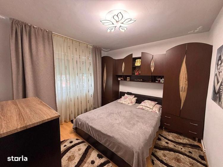 Apartament cu 2 camere decomandat în Vasile Aaron