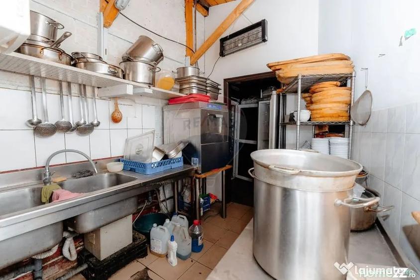 Casă cu 1 camere cu Teren 384 Mp în Central