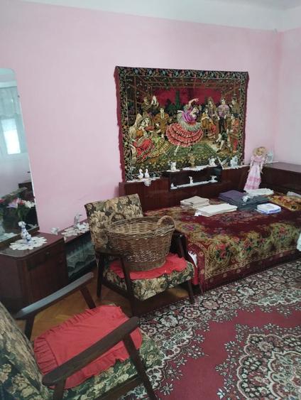 Casă cu 3 camere în Ghiroda