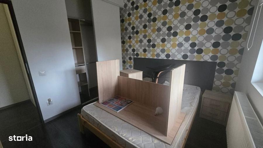 Casă cu 3 camere în Breazu