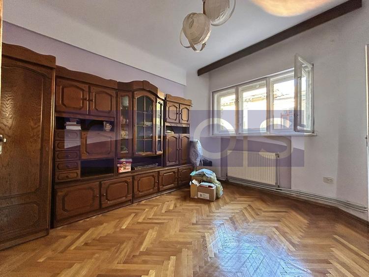 Apartament cu 4 camere circular, mobilat în Universitate