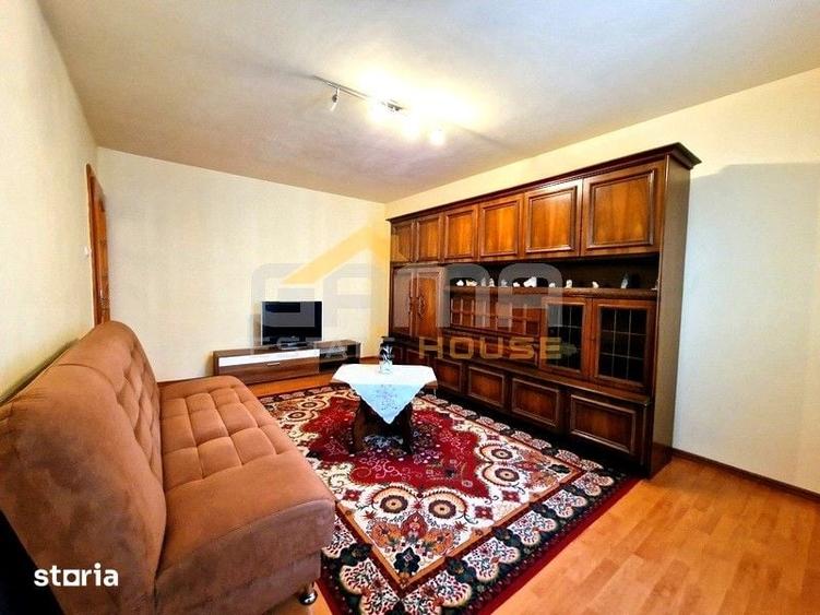 Apartament cu 2 camere decomandat în Podgoria