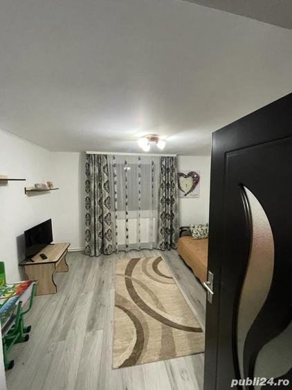 Casă cu 5 camere cu Teren 670 Mp în Săpoca