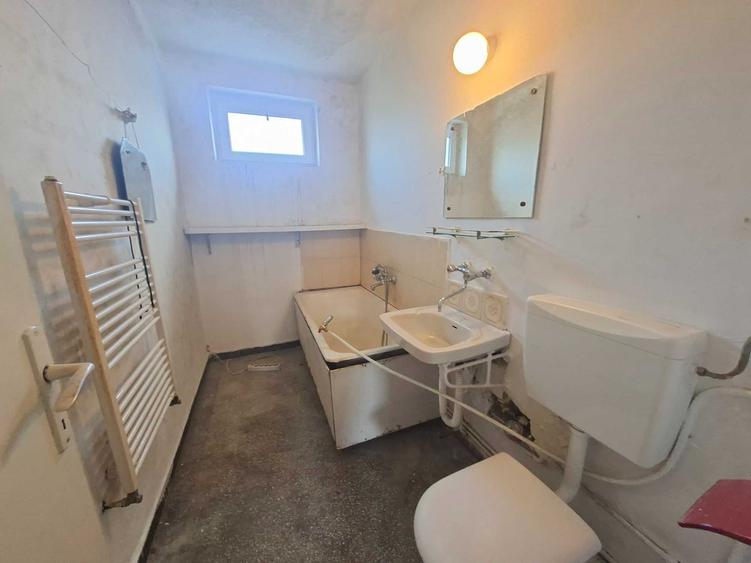 Apartament cu 2 camere semidecomandat în Mihai Viteazul