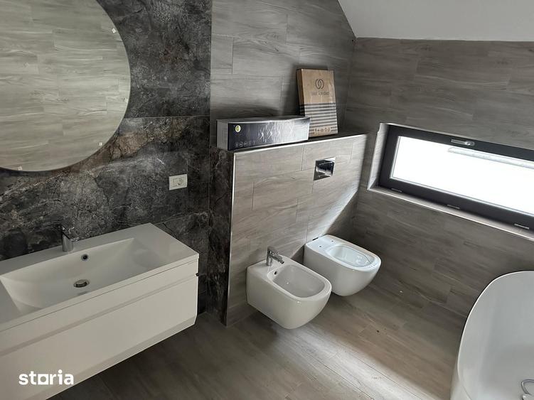 Casă cu 4 camere cu Teren 300 Mp în Astra