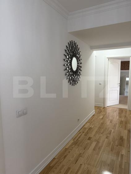 Apartament cu 4 camere semidecomandat, mobilat în George Enescu