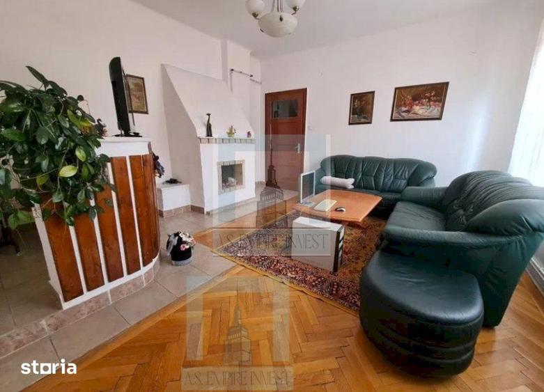 Apartament cu 4 camere decomandat în Centrul Istoric