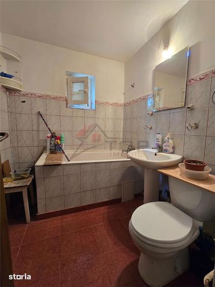 Apartament cu 3 camere decomandat în Dacia
