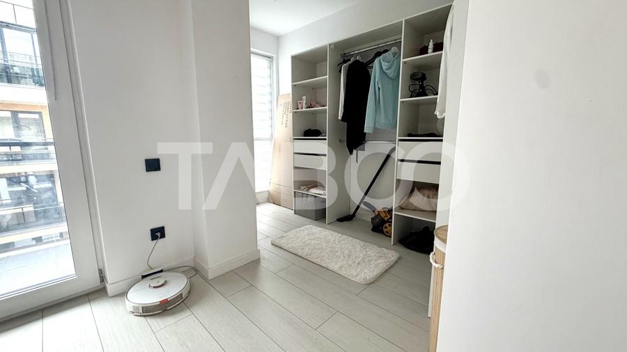 Penthouse cu 2 camere semidecomandat, mobilat în Florești