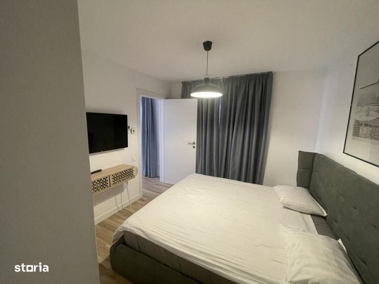 Apartament cu 3 camere în Victoriei