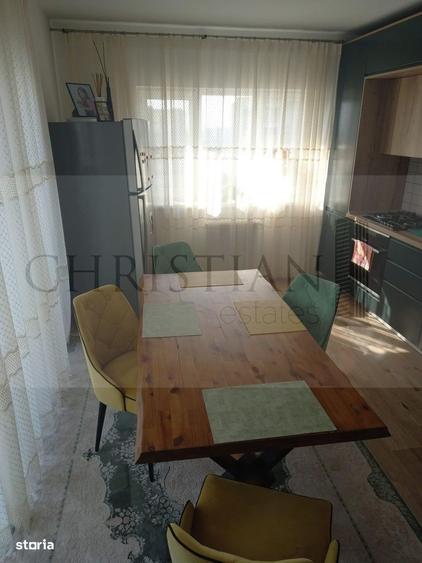 Apartament cu 4 camere, mobilat în Drumul Taberei