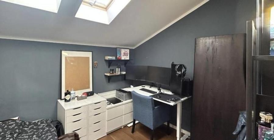 Apartament cu 4 camere semidecomandat în Unirii