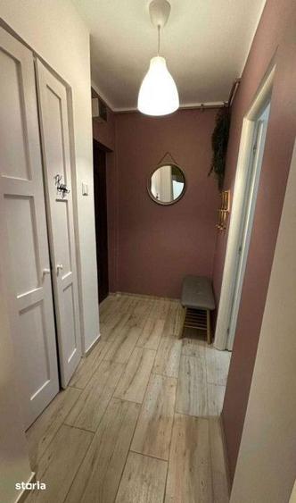 Apartament cu 2 camere, mobilat în Central