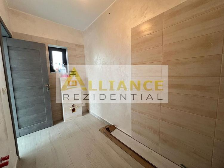 Casă individuală cu 4 camere decomandat cu Canalizare în Berceni