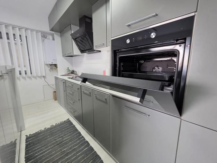 Apartament cu 2 camere decomandat, mobilat în Central