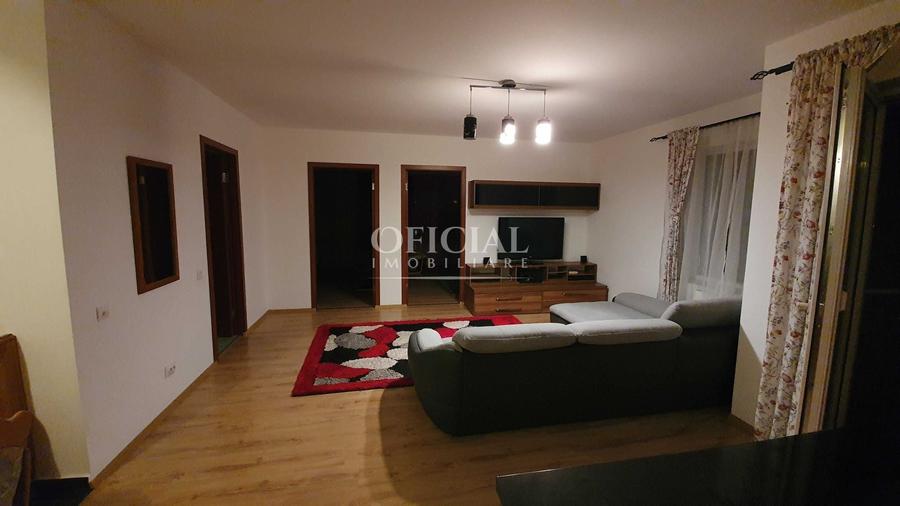 Apartament cu 3 camere semidecomandat, mobilat în Florești