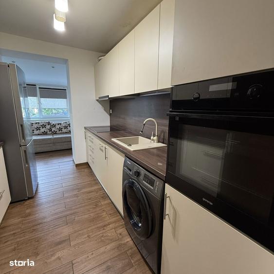 Apartament cu 4 camere, mobilat în Central