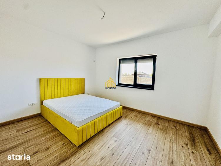 Casă cu 4 camere cu Teren 428 Mp în Comana