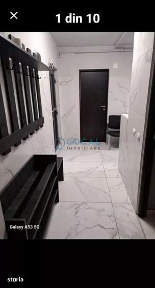 Apartament cu 3 camere semidecomandat în Gruia